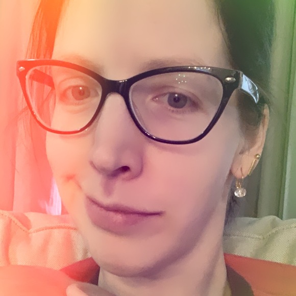 Meet your Posher, Meredith - Picture 1 of 1